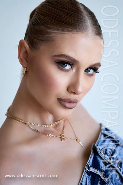 marina, 22 YEARS
www.odessa-escort.com